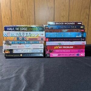 YA Bundle of 16 books in great condition